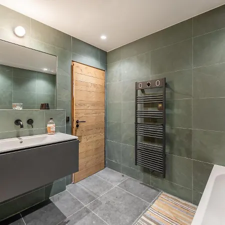 Chalet Familial Neuf Avec Sauna Et Spa, Proche Des Pistes, Accueille 12 Personnes Et Animaux Admis - Fr-1-570-30 Praranger